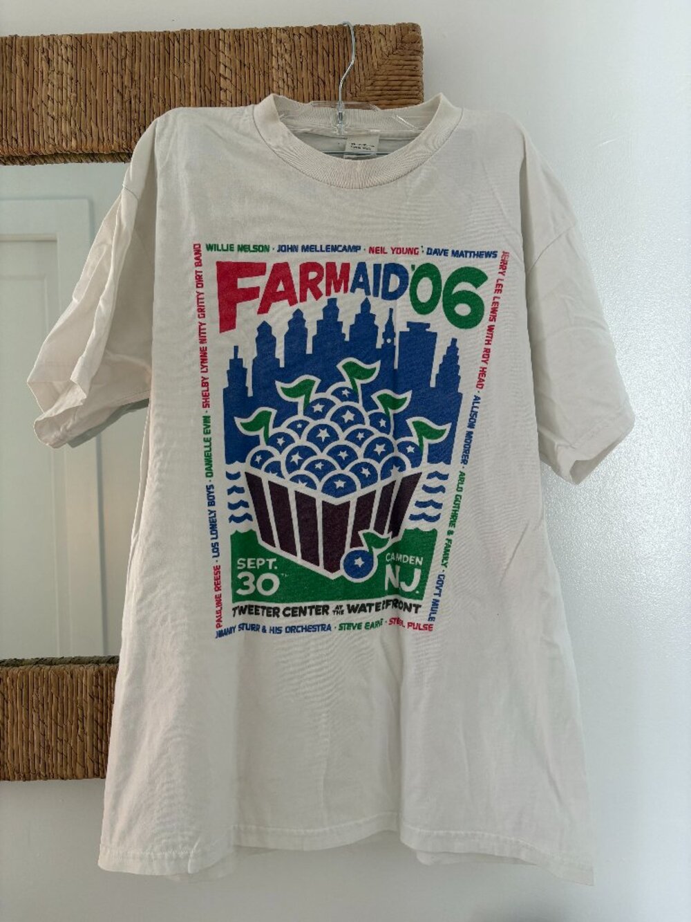 Vintage 2006 Farm Aid Concert Tee, Size Large